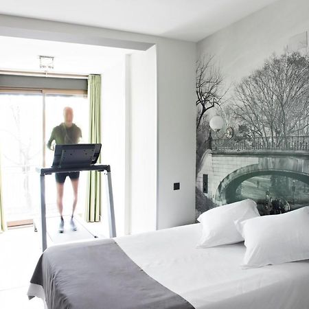 Hospedium Hostal Un Punto Chic Huesca Phòng bức ảnh